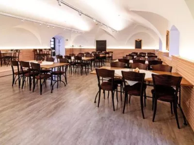  - hotely, pensiony | hportal.cz