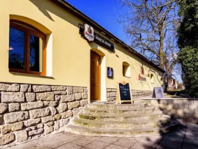  - hotely, pensiony | hportal.cz