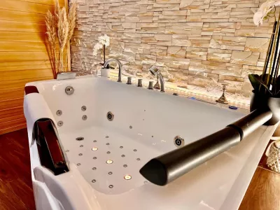  - hotely, pensiony | hportal.cz