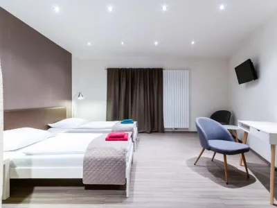  - hotely, pensiony | hportal.cz