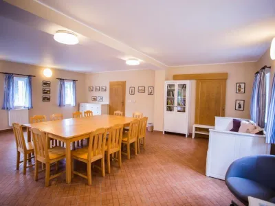  - hotely, pensiony | hportal.cz